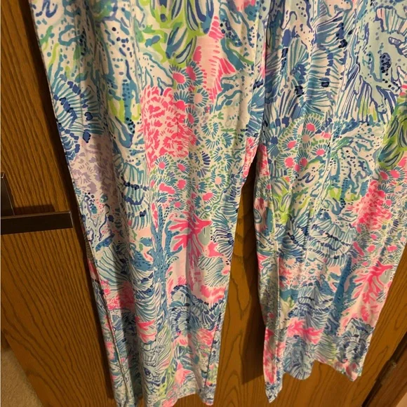 Lilly Pulitzer Wide Leg Smocked Waist Stretch Pants - Picture 4 of 7